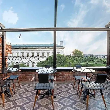 Nine Hotel 3*