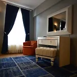 Nine Hotel 3*