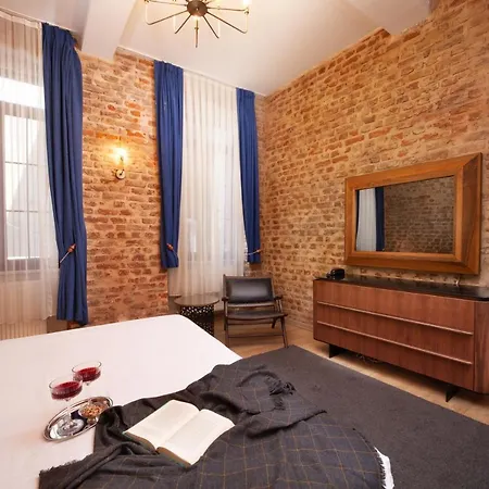 Hotel Nine 3*