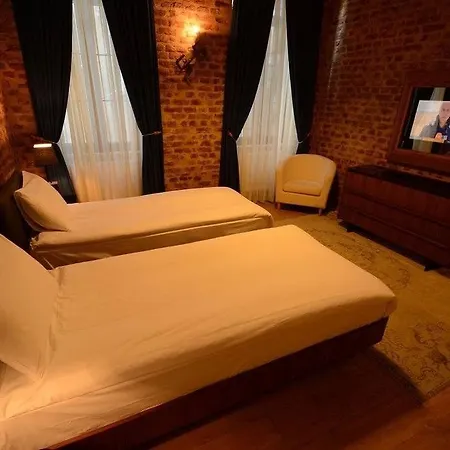 Szálloda Nine 3*